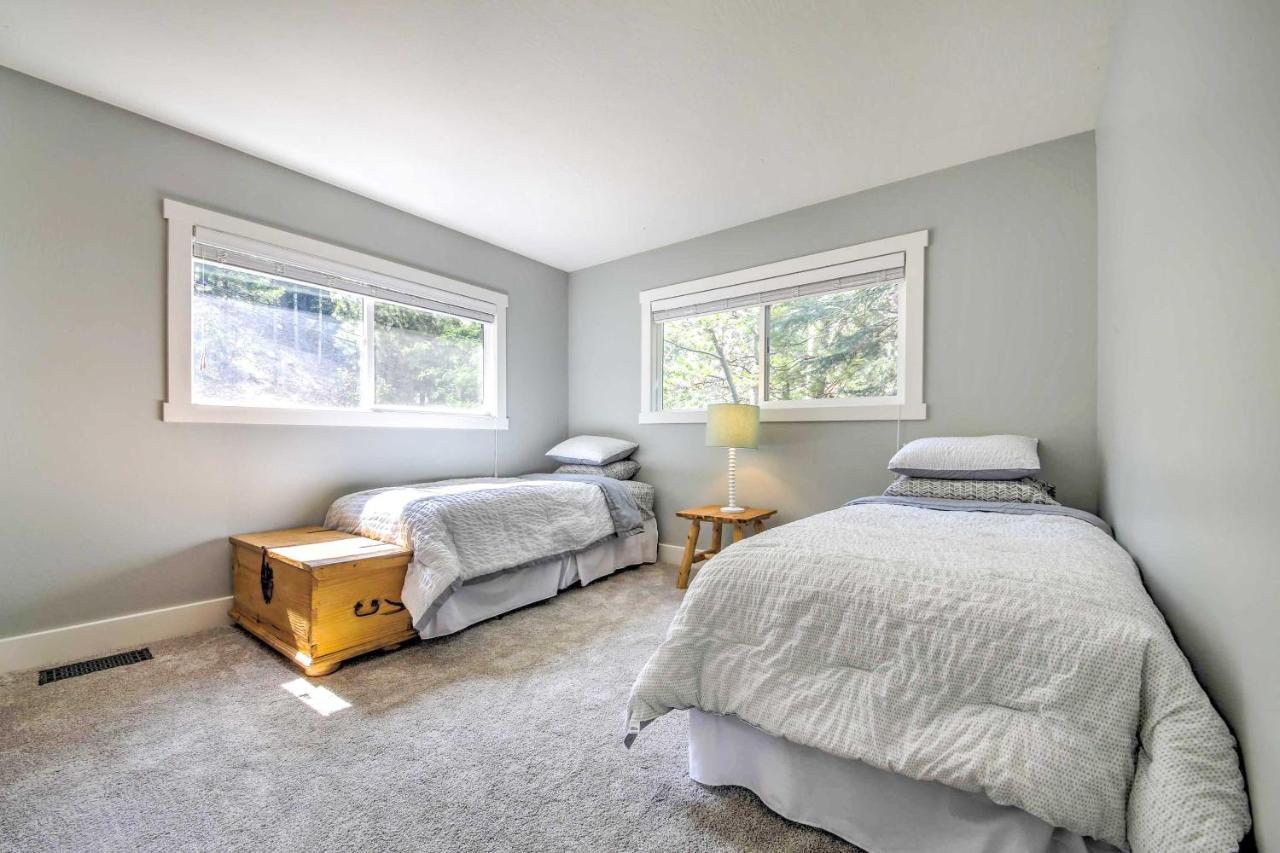 Gorgeous Lake Arrowhead Retreat Game Room And Deck Екстериор снимка