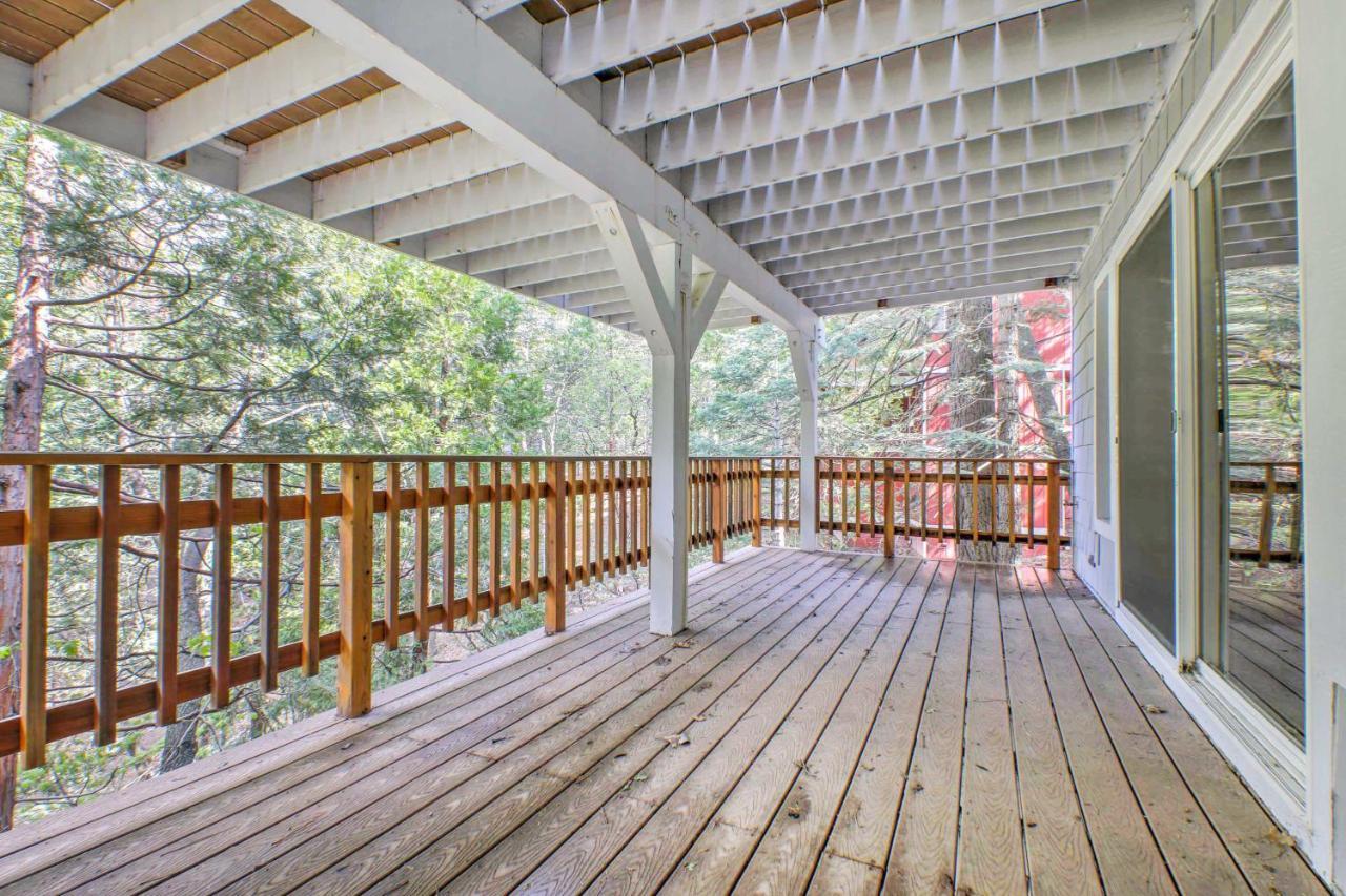 Gorgeous Lake Arrowhead Retreat Game Room And Deck Екстериор снимка
