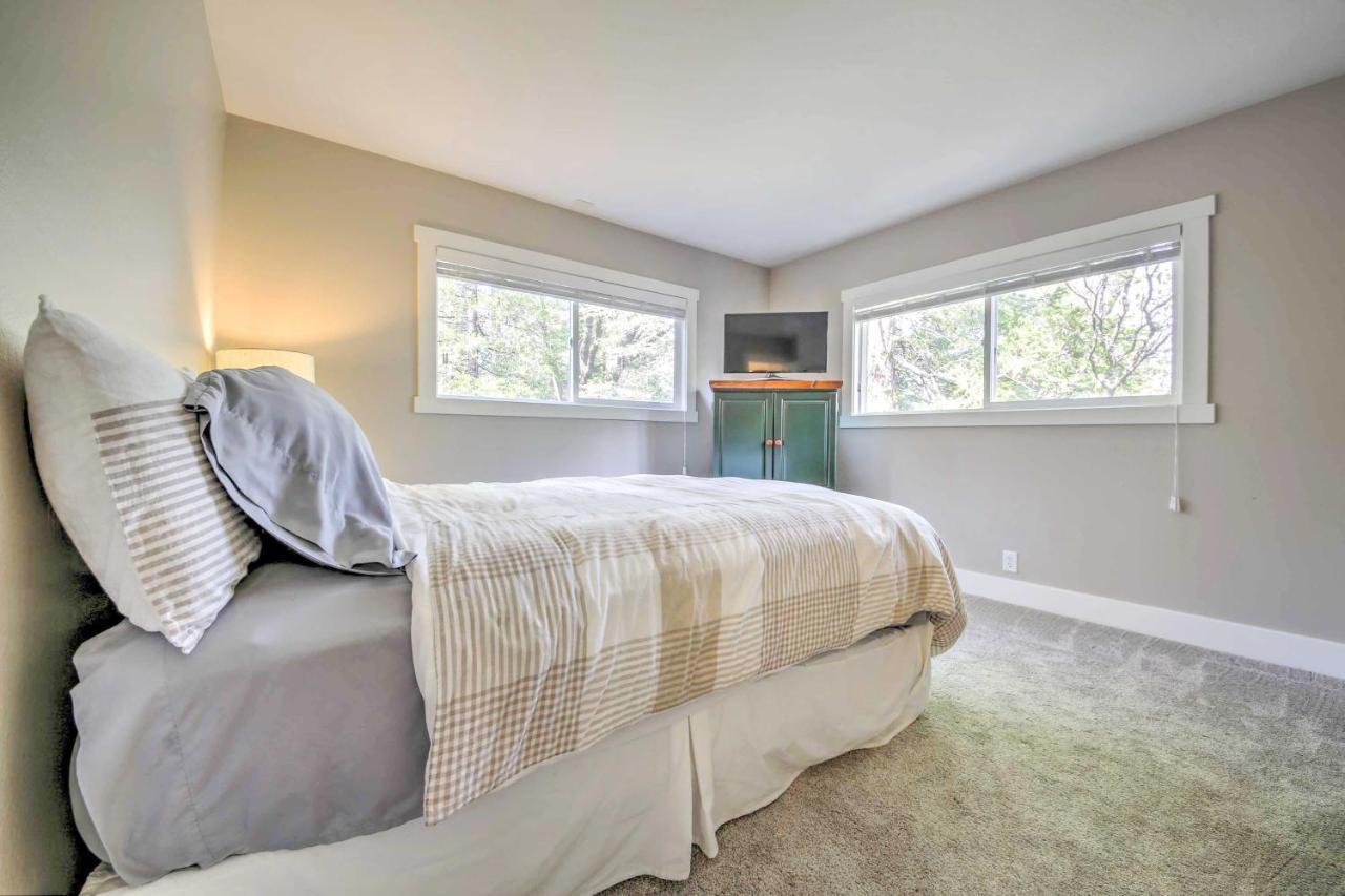 Gorgeous Lake Arrowhead Retreat Game Room And Deck Екстериор снимка
